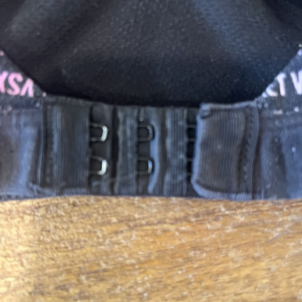Victoria's Secret VSX Sports Bra 32B Black Pink Logo Athletic Racerback Workout - Picture 10 of 14
